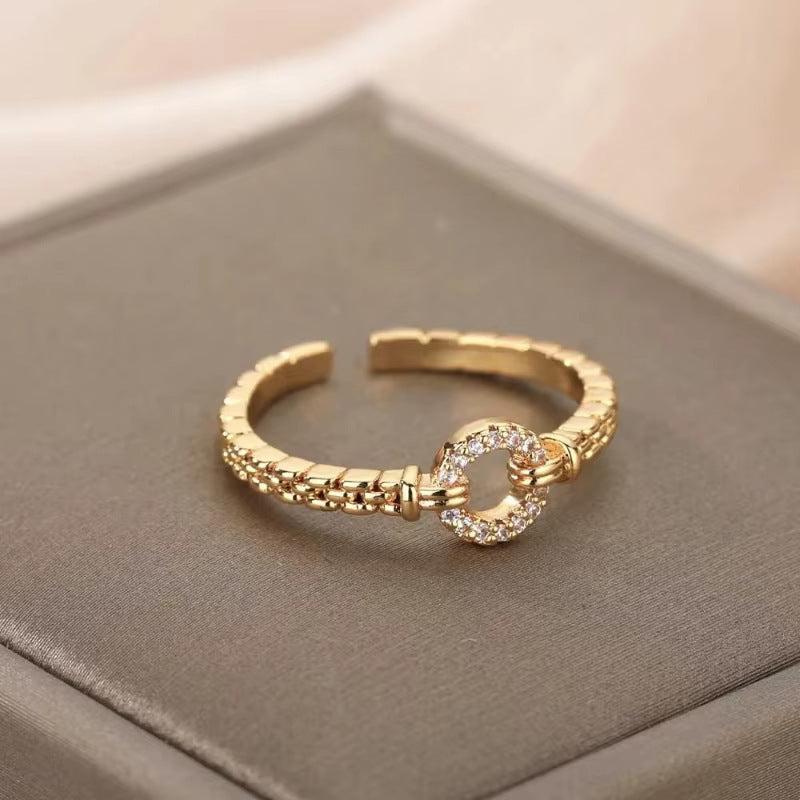 Anillo Abierto de Circón Chapado en Oro