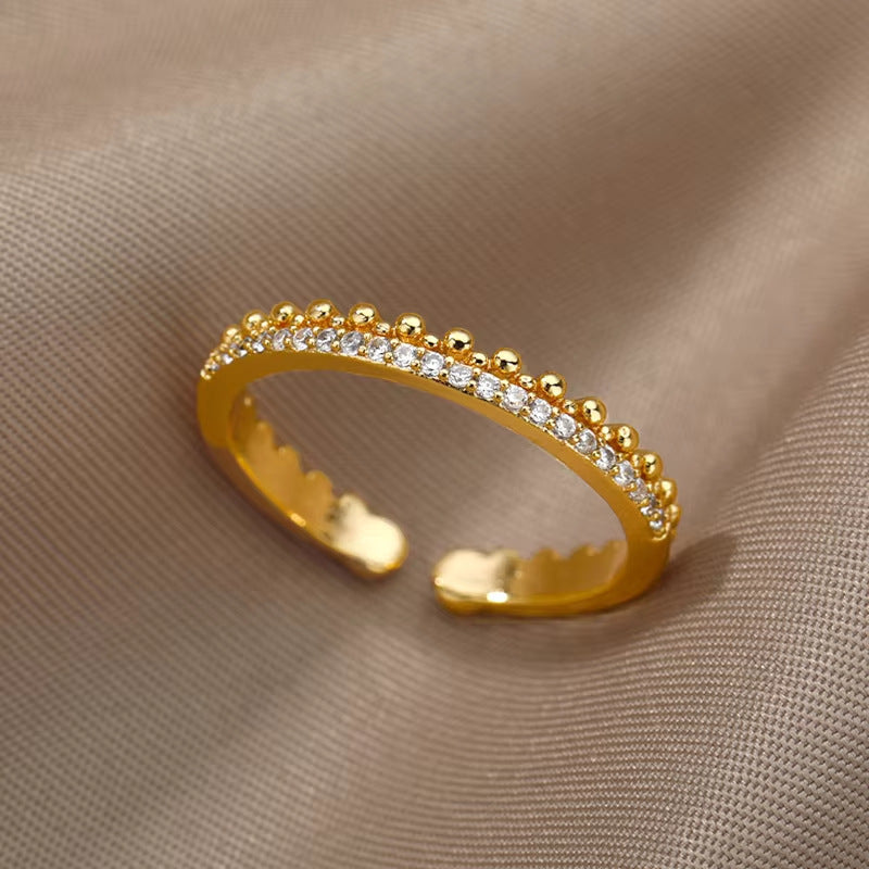 Anillo Abierto de Circón Chapado en Oro
